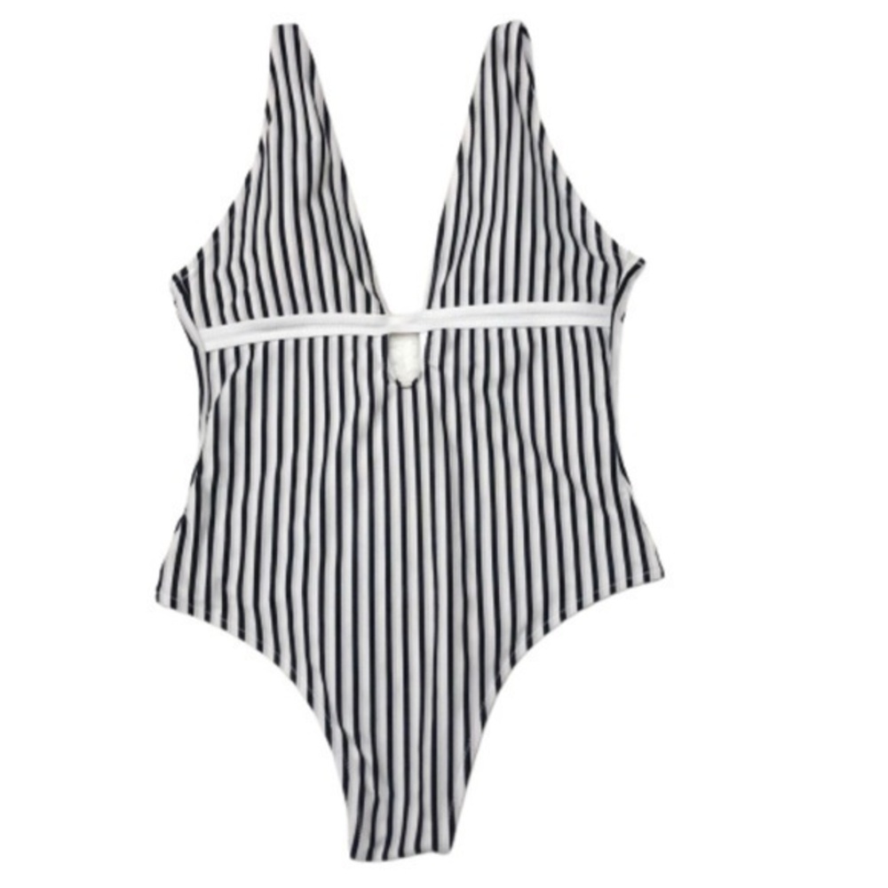 CUPSHE BLACK WHITE GRAY STRIPED ONE PIECE SWIMSUIT MEDIUM